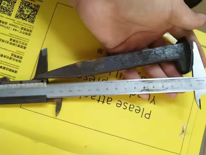 Black Oxide Dog Spikes With ISO Certificate