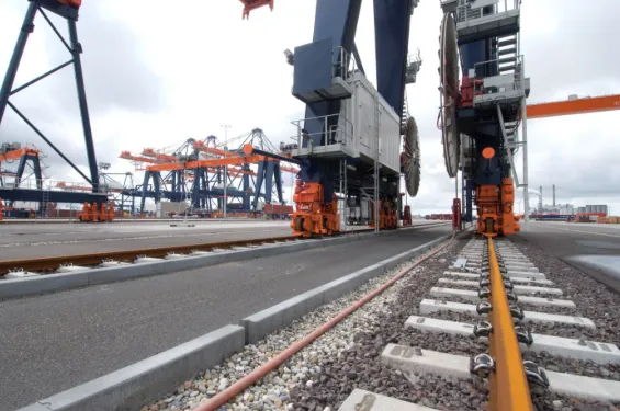 port crane rail port crane rail