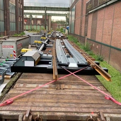 Wooden Crate and Steel Frame Securing Wooden Crate and Steel Frame Securing