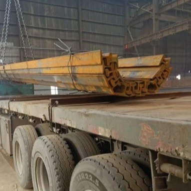 Packaging and shipment of 100lb steel rails Packaging and shipment of 100lb steel rails