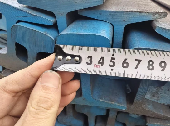 Close-up measurement of railway rail profile dimensions Close-up measurement of railway rail profile dimensions