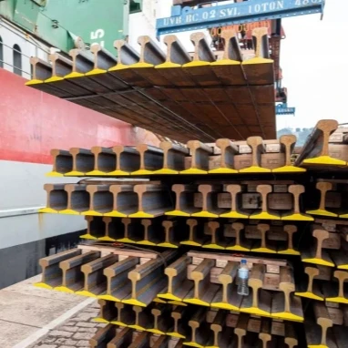 Port Loading Shipment Port Loading Shipment