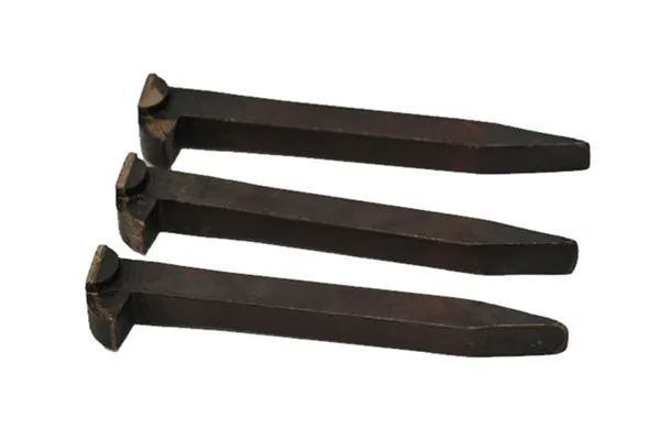 Q235 Railroad Track Spikes UIC864-1 Q235 Railroad Track Spikes UIC864-1